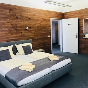 3* Otel Creo